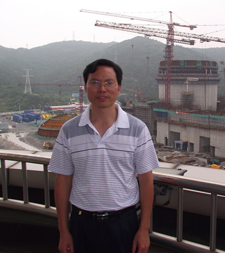 “beat365平台唯一官网十佳教师”之黄德忠老师