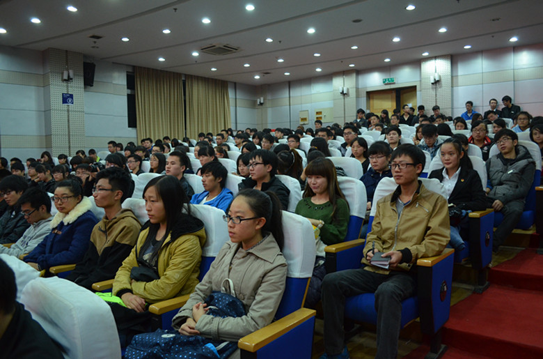 beat365平台唯一官网全体学生代表